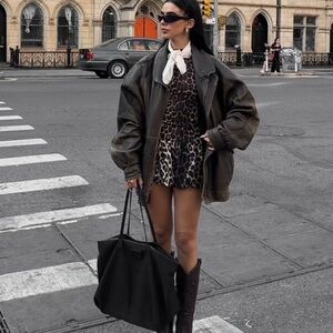 CLOEBELLA Black Tote Bag! ✨👜